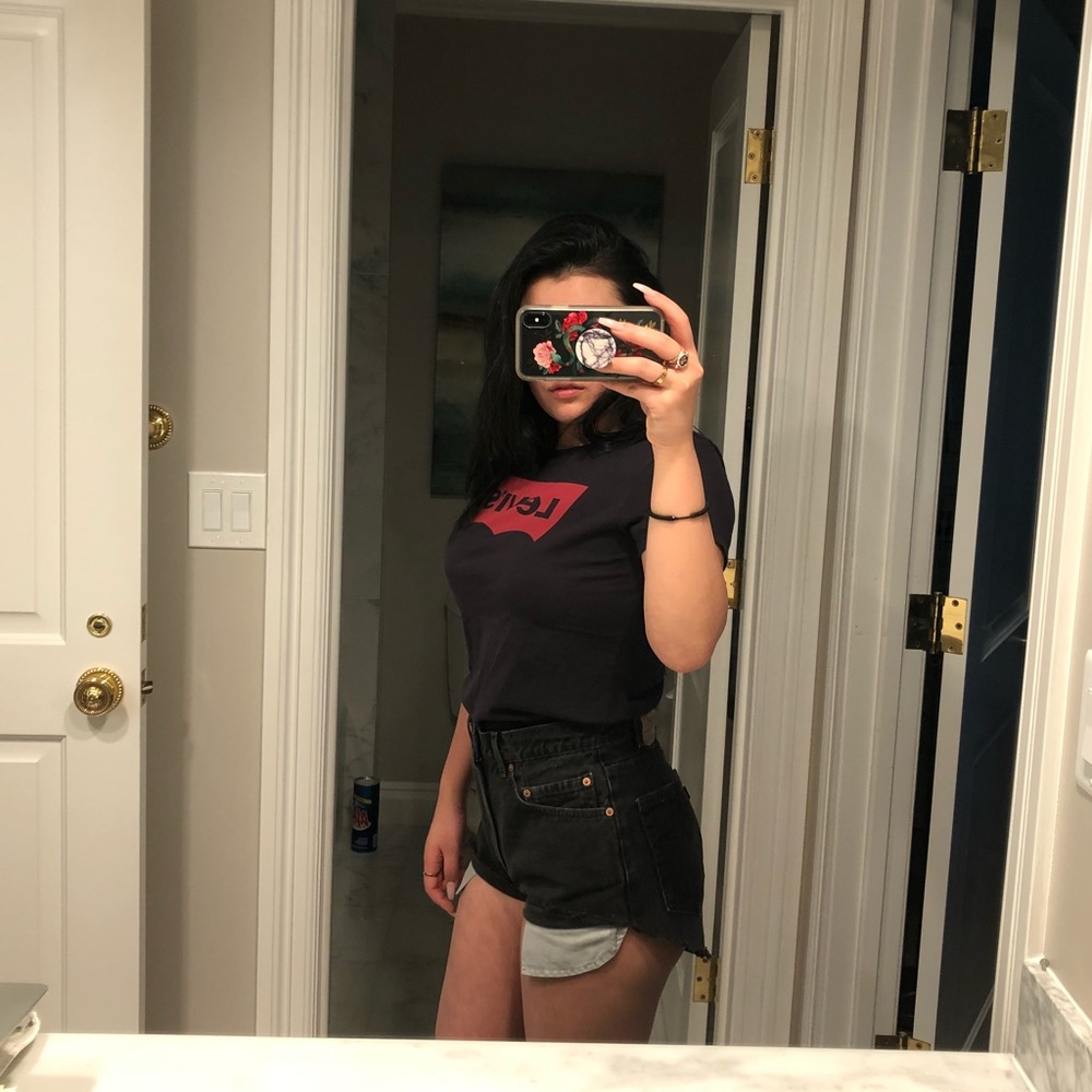 Levi’s T shirt